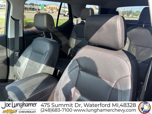 Used 2020 Chevrolet Traverse Premier FWD image 13