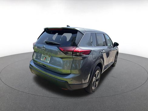 Used 2025 Nissan Rogue SV AWD/4WD image 17