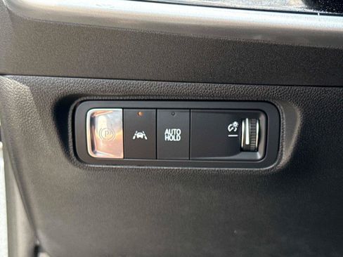 Used 2024 Honda Prologue EX image 31