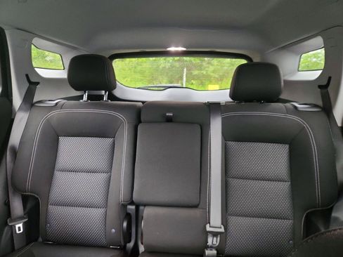 Used 2024 GMC Terrain SLE w/ Driver Convenience Package AWD/4WD image 7