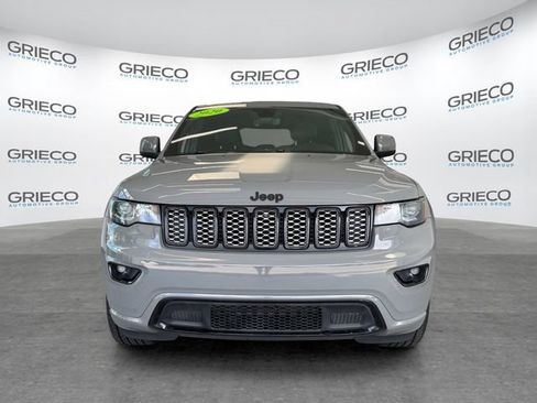 Used 2020 Jeep Grand Cherokee Altitude RWD image 2