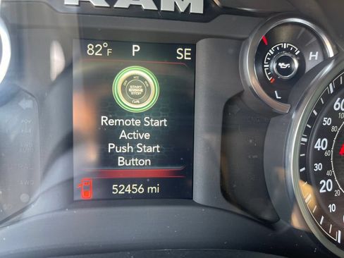 Used 2024 RAM 1500 Big Horn AWD/4WD image 7