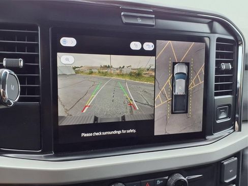 New 2026 Ford F250 XLT w/ XLT Premium Package AWD/4WD image 7
