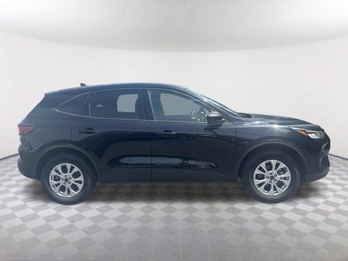 Used 2025 Ford Escape Active AWD/4WD image 4