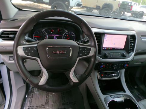 Used 2022 GMC Acadia SLT FWD image 30