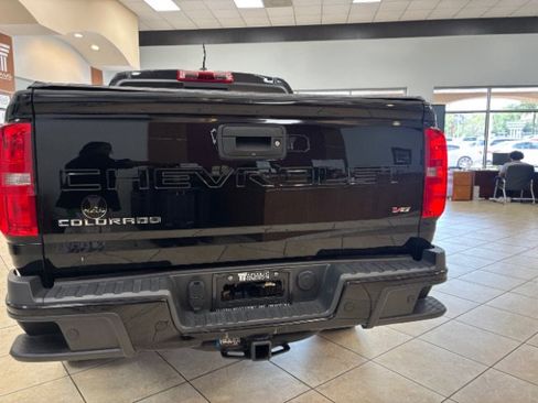 Used 2021 Chevrolet Colorado Z71 RWD image 6