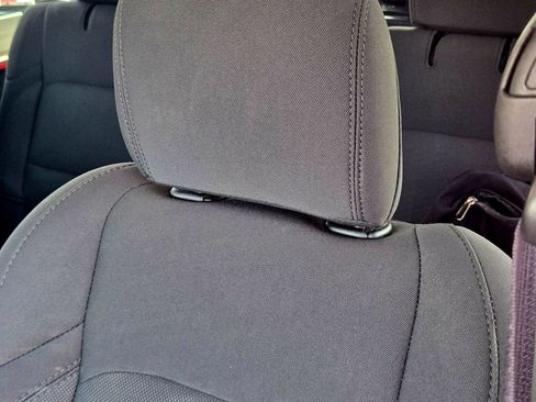 Used 2022 Jeep Wrangler Unlimited Sport image 13