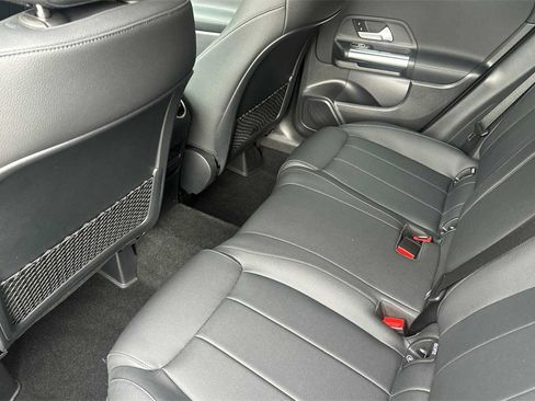 Certified 2025 Mercedes-Benz GLA 250 image 14