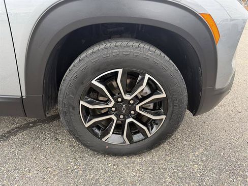 Used 2024 Chevrolet TrailBlazer ACTIV AWD/4WD image 8