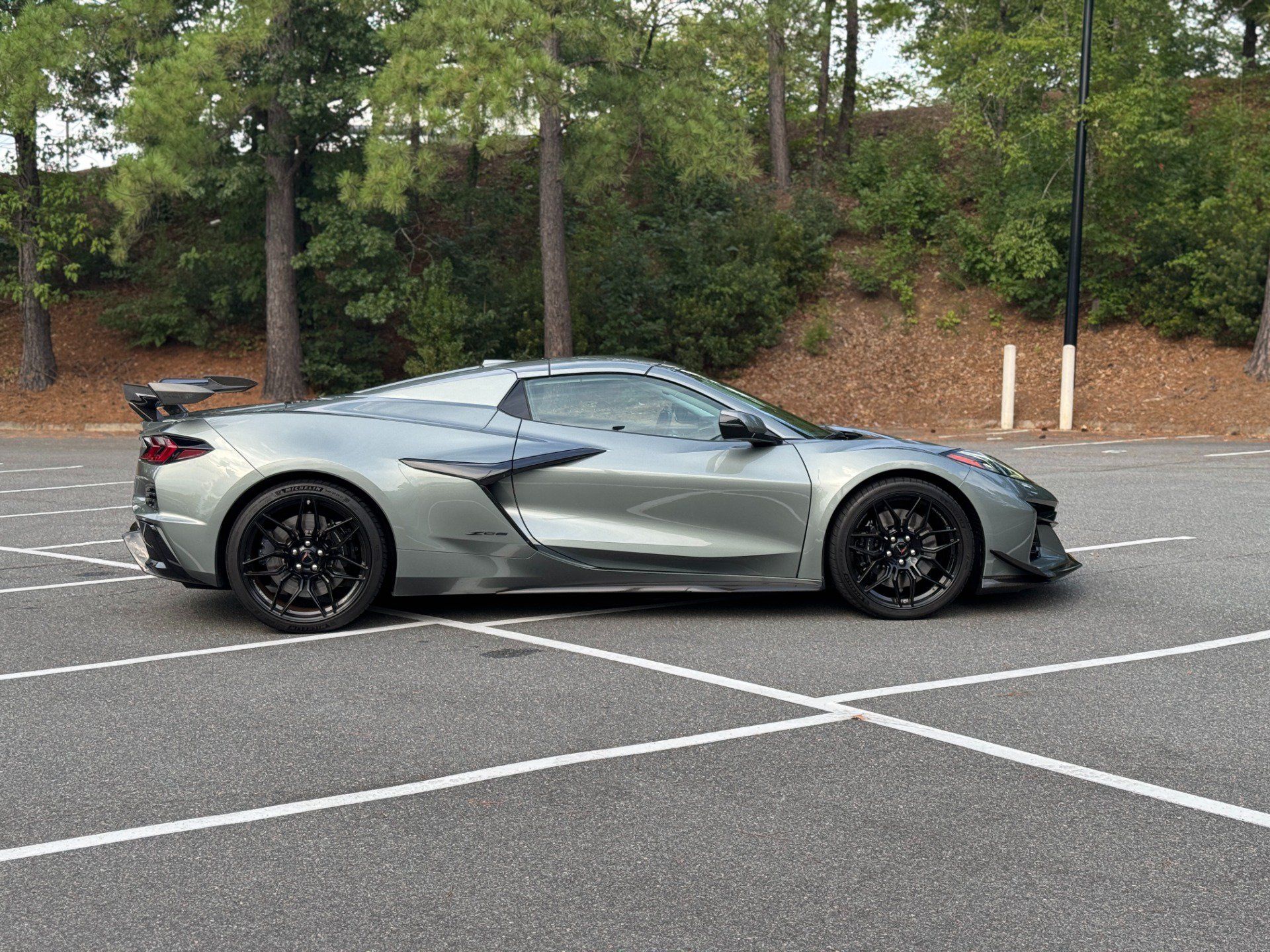 Used 2023 Chevrolet Corvette Z06 RWD image 14