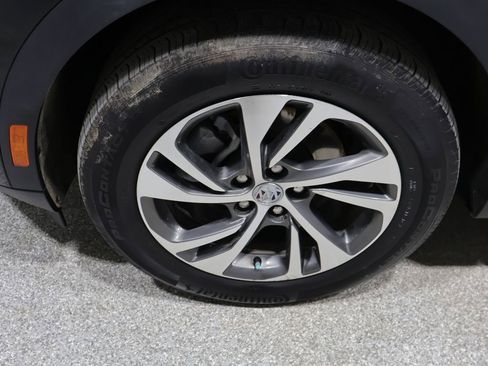 Used 2023 Buick Envision Essence image 10