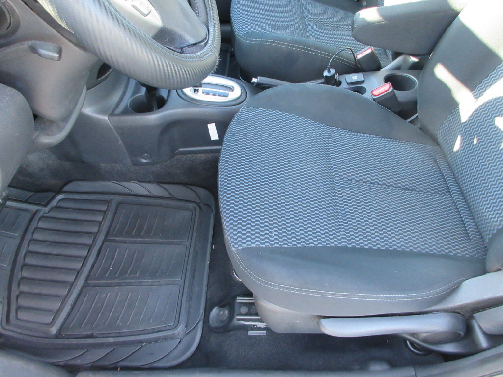Used 2015 Nissan Versa Note SV FWD image 20