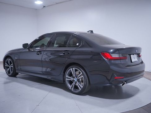 Used 2022 BMW 330e w/ Premium Package image 3