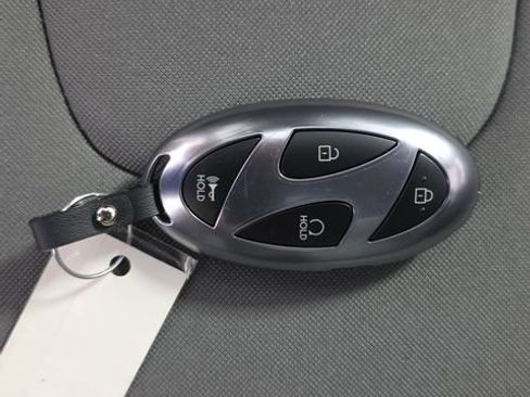 Used 2025 Hyundai Elantra Sport FWD image 25
