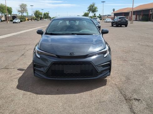 Used 2023 Toyota Corolla SE image 3