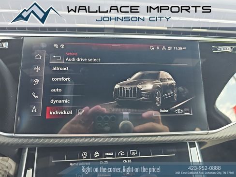 Used 2025 Audi SQ7 Premium Plus AWD/4WD image 36