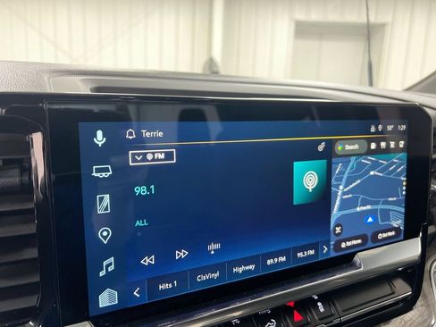 Used 2024 Chevrolet Silverado 2500 LTZ w/ LTZ Convenience Package image 14