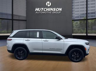 Used 2024 Jeep Grand Cherokee Altitude video 2