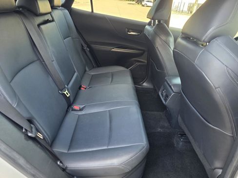 Used 2022 Toyota Venza XLE AWD/4WD image 14