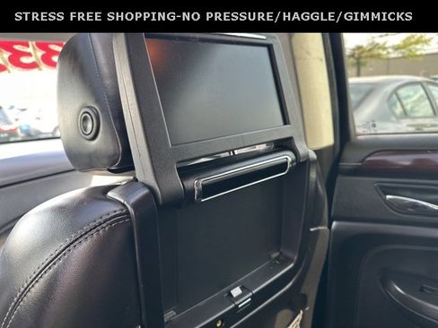 Used 2012 Cadillac SRX Premium image 16