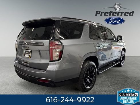 Used 2022 Chevrolet Tahoe Z71 w/ Z71 Off-Road Package AWD/4WD image 17