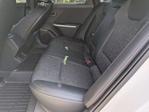 Used 2025 Kia K4 GT-Line w/ GT-Line Sunroof Package FWD image 27