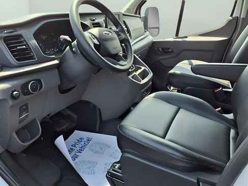 Used 2024 Ford Transit 250 image 12