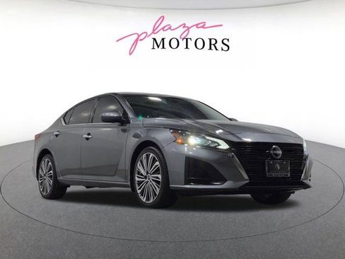 Used 2023 Nissan Altima 2.5 SL AWD/4WD image 3