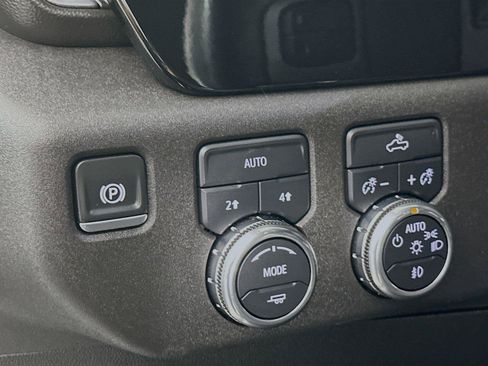 Used 2024 GMC Sierra 1500 Elevation AWD/4WD image 14