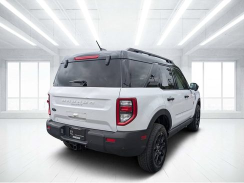 Used 2025 Ford Bronco Sport Badlands AWD/4WD image 3