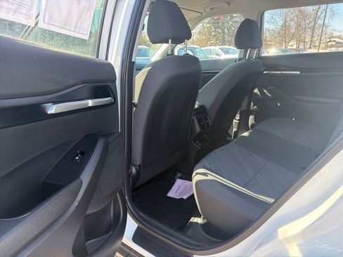 Used 2024 Kia Seltos LX image 11