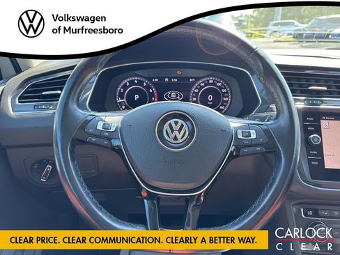 Used 2018 Volkswagen Tiguan SEL Premium AWD/4WD image 16