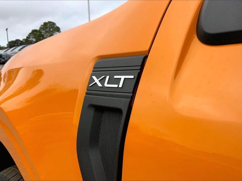New 2026 Ford Maverick XLT w/ XLT Luxury Package FWD image 15
