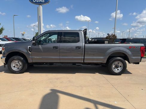 Used 2022 Ford F250 XLT w/ XLT Value Package AWD/4WD image 2