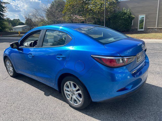 Used 2018 Toyota Yaris iA FWD image 4