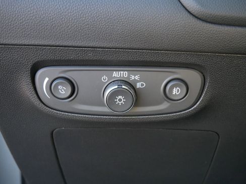 Used 2023 Buick Encore GX Preferred w/ Cold Weather Comfort Package image 27