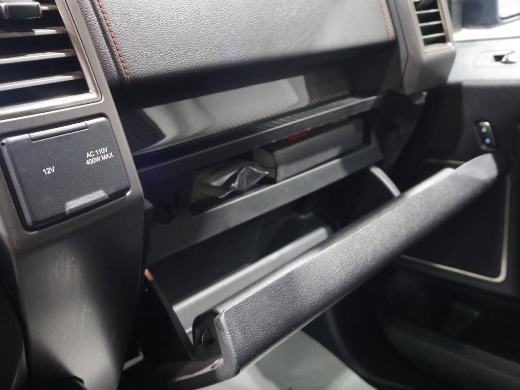Used 2018 Ford F150 Raptor w/ Equipment Group 802A Luxury AWD/4WD image 30