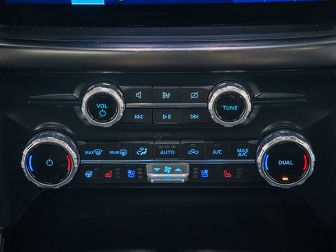 Used 2023 Ford F150 Lariat w/ Equipment Group 502A High image 25