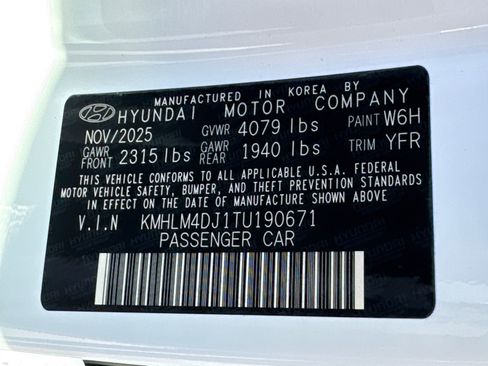 New 2026 Hyundai Elantra Blue image 32