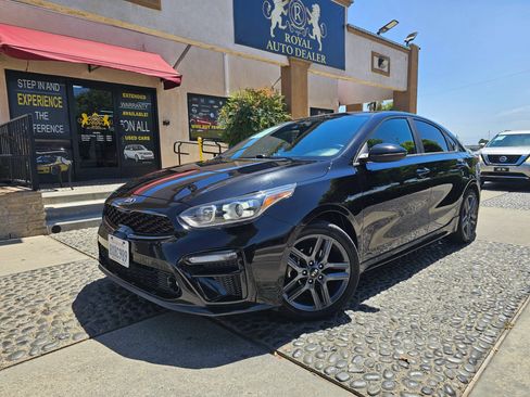 Used 2021 Kia Forte GT-Line FWD image 1
