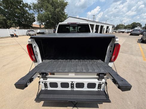 Used 2021 GMC Sierra 1500 SLT w/ SLT Premium Plus Package AWD/4WD image 34