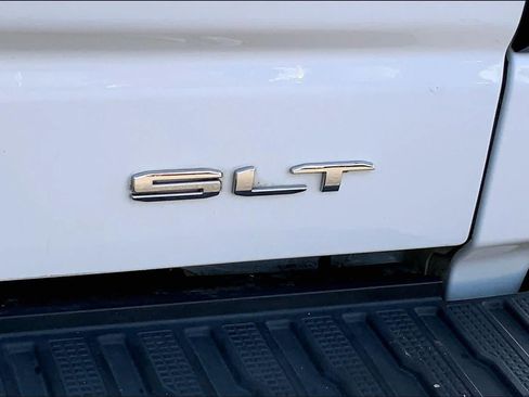 Used 2020 GMC Sierra 1500 SLT w/ SLT Premium Plus Package RWD image 9