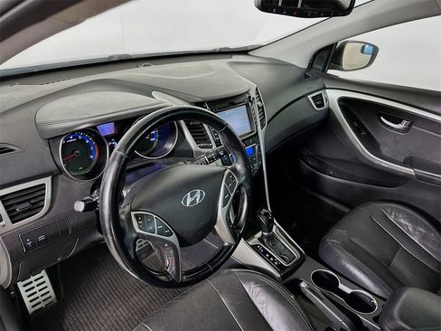 Used 2014 Hyundai Elantra GT w/ Option Group 03 image 10