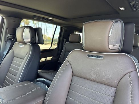 New 2026 GMC Yukon XL Denali Ultimate AWD/4WD image 22