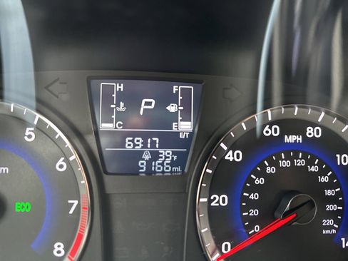 Used 2017 Hyundai Accent SE image 10