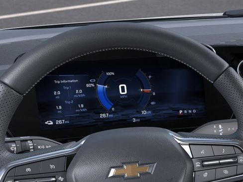 New 2026 Chevrolet Equinox EV LT FWD image 18