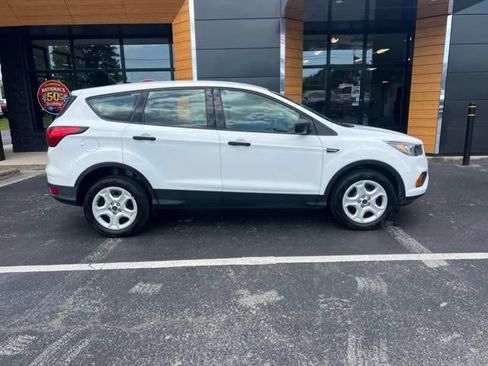 Used 2019 Ford Escape S FWD image 2