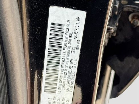 Used 2020 RAM 1500 Laramie image 32