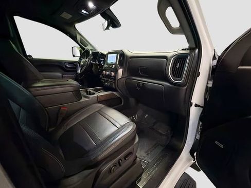 Used 2020 GMC Sierra 3500 Denali image 29