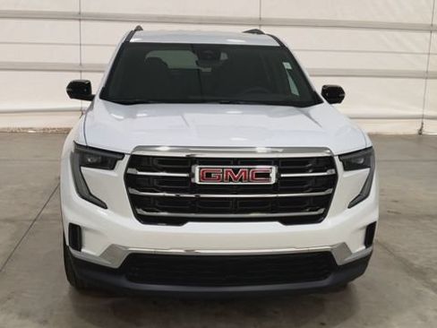 New 2026 GMC Acadia Elevation FWD image 3
